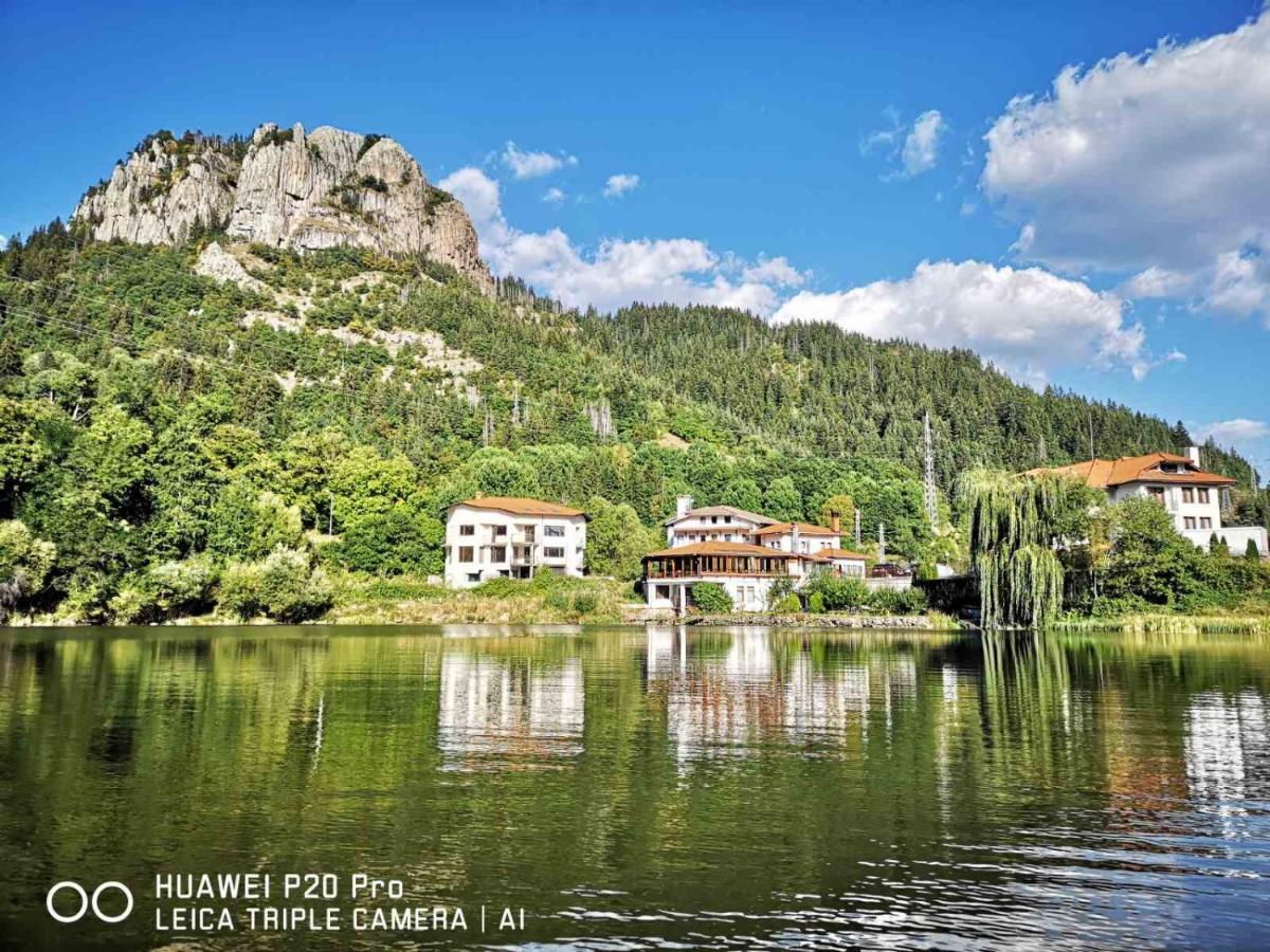 Ribkata Family Hotel Smolyan Exterior photo